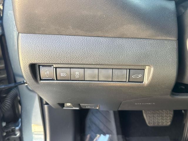 2024 Toyota Venza LE