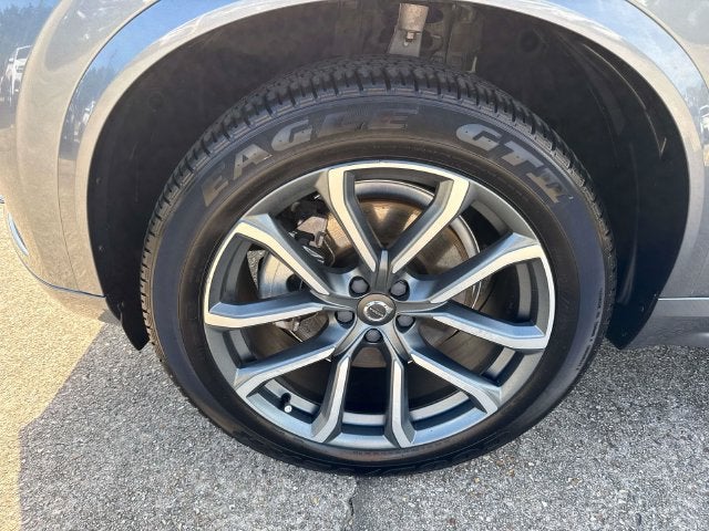 2019 Volvo XC90 T6 Momentum